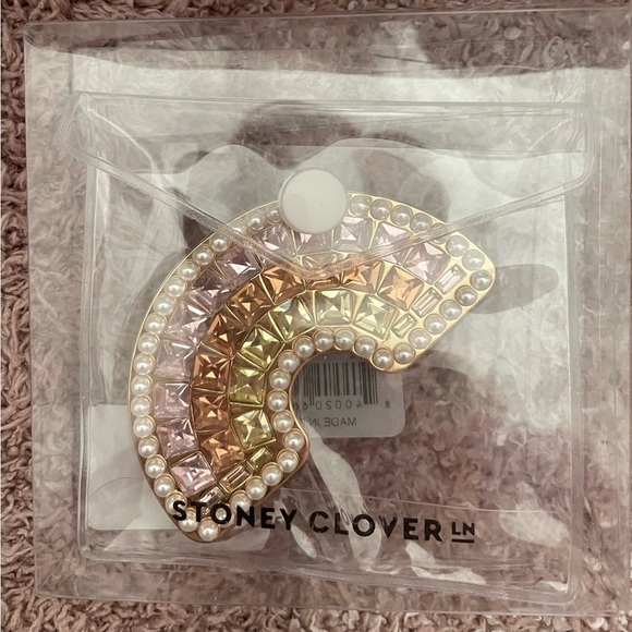 Stoney Clover Lane Rainbow Brooch - Picture 6 of 6